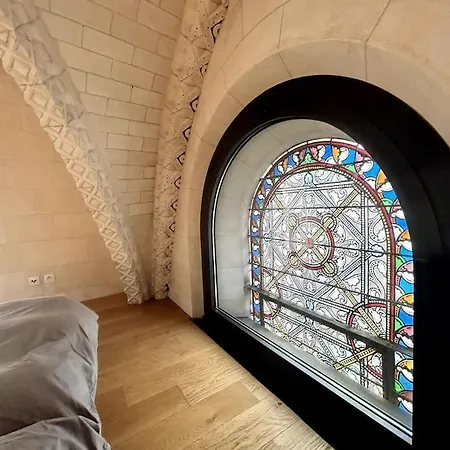 La Chapelle, Renove Dans Ancienne Chapelle Avec Parking ! *