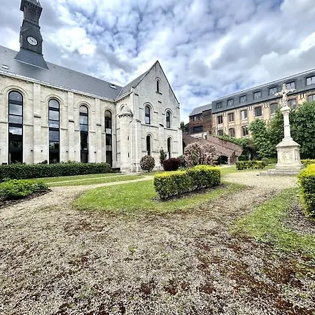 Appartement La Chapelle, Renove Dans Ancienne Chapelle Avec Parking ! Rouen